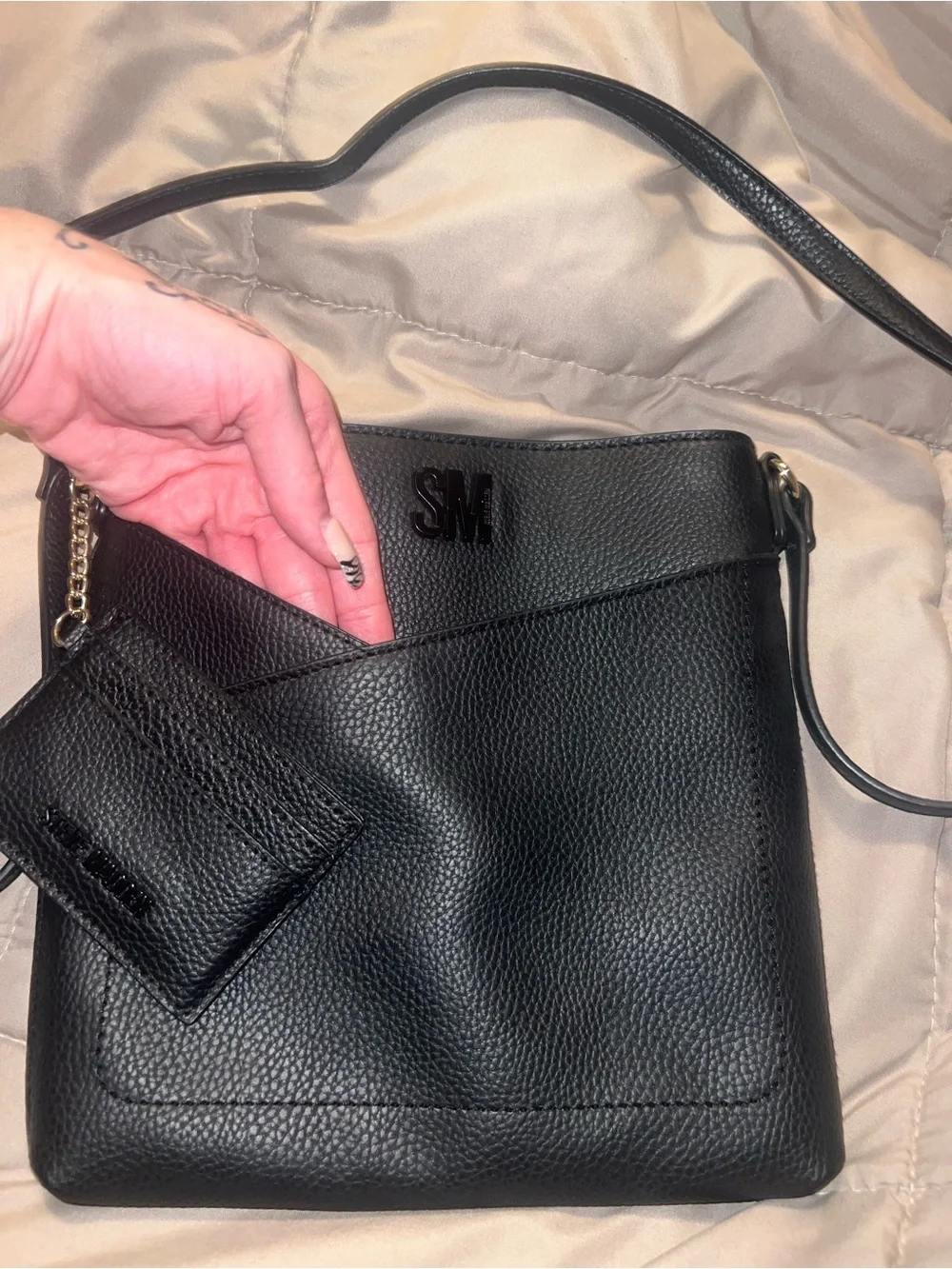 Steve Madden Black Pebbled Crossbody with Card Holder